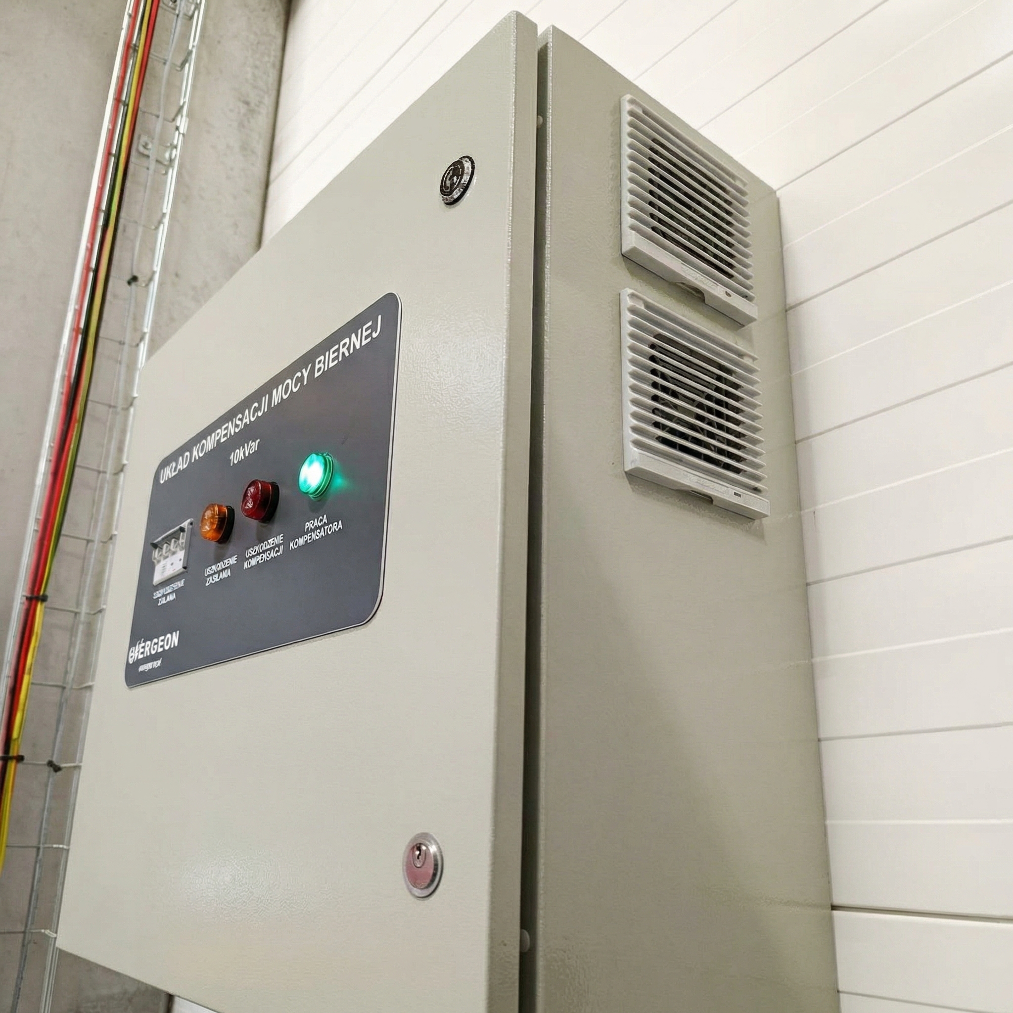 Realizacja kompensacji mocy biernej - projekt 4